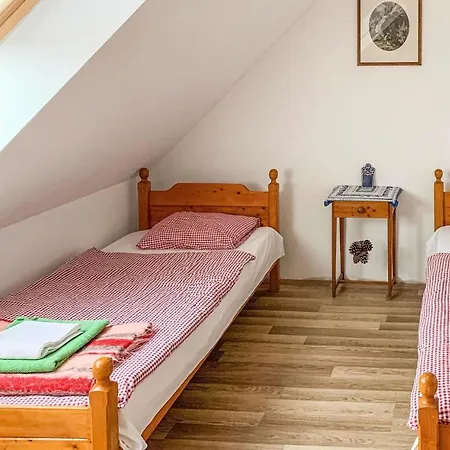Stunning In W/ 2 Bedrooms *